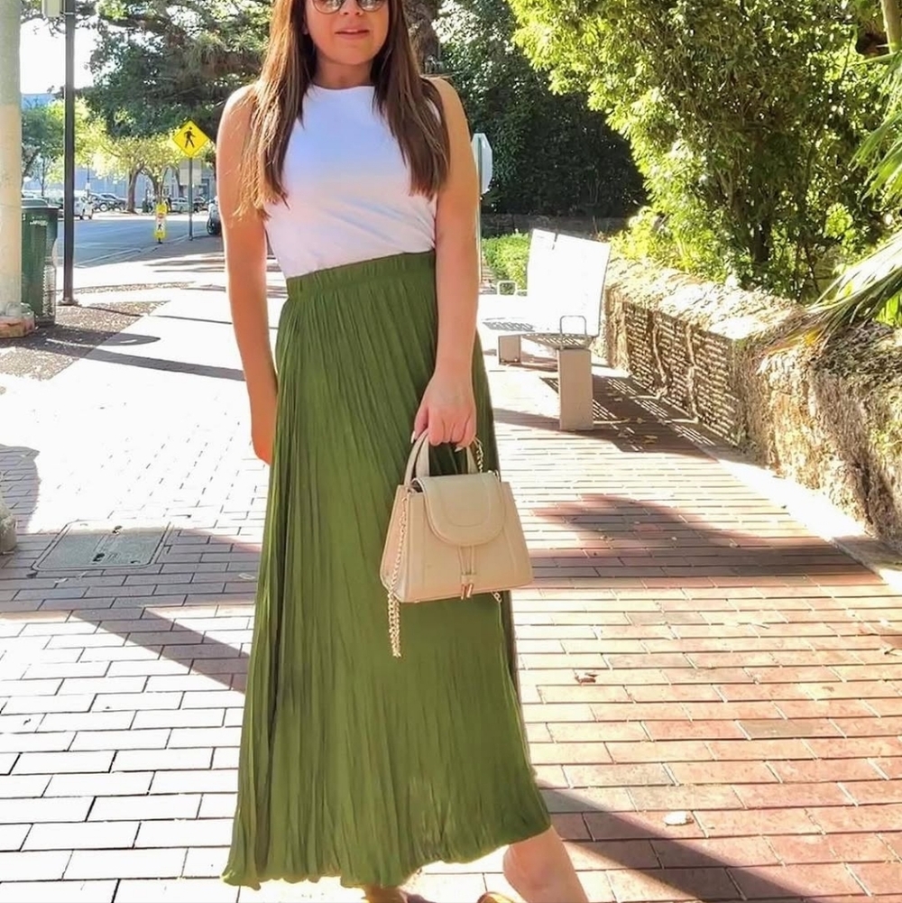 Zara Green Satin Pleated Maxi Circle Skirt Size XS